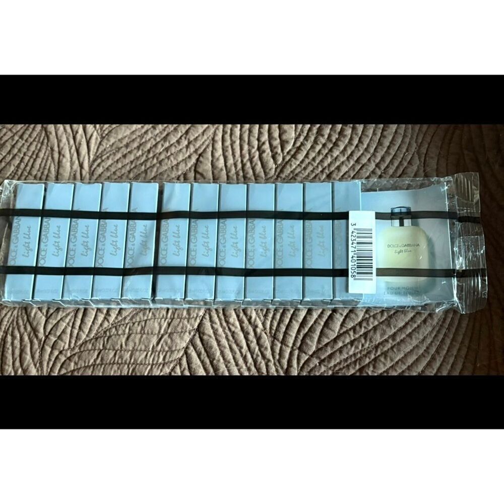 DOLCE & GABANNA - NWT Light Blue (For Men) Eau de Toilette/Lot of 12 sample size - Picture 5 of 9